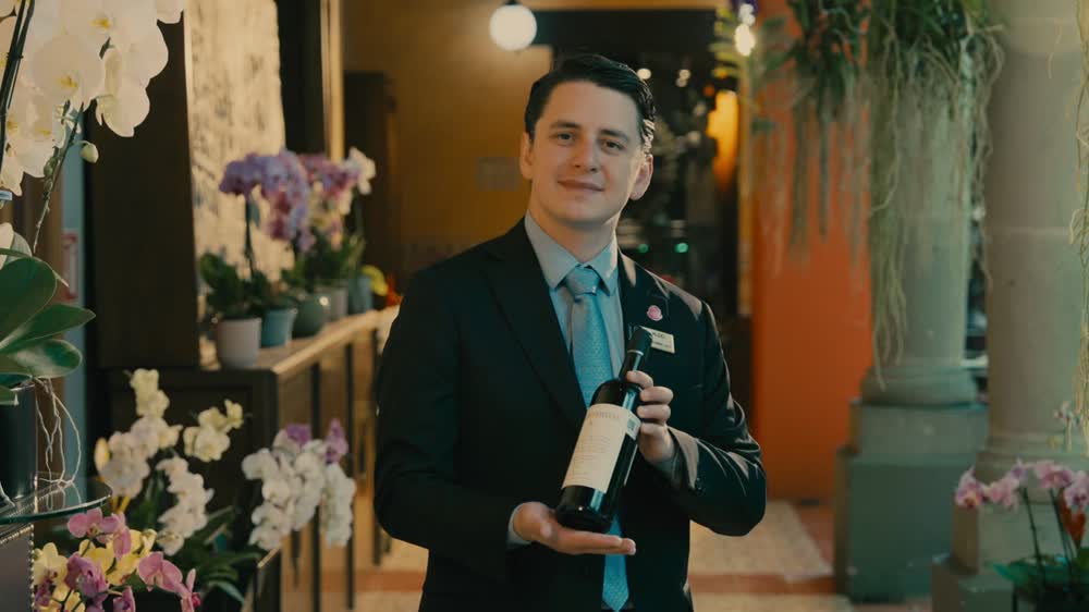 HLB — Wine Spectator 2025 · Celebración